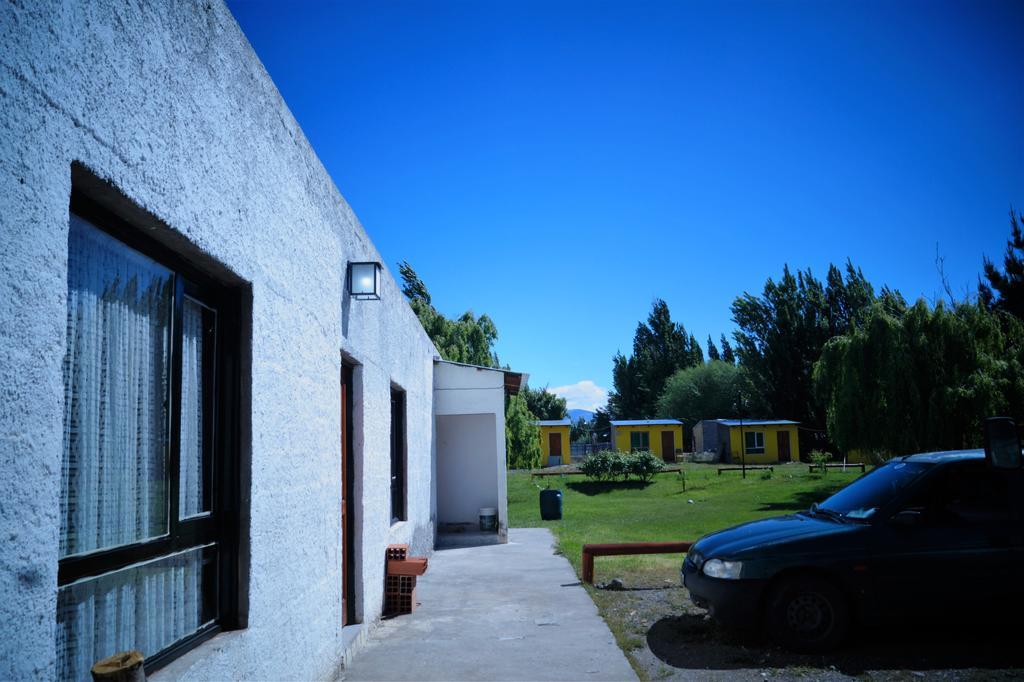 Los Amigos Hotell Los Antiguos Exteriör bild
